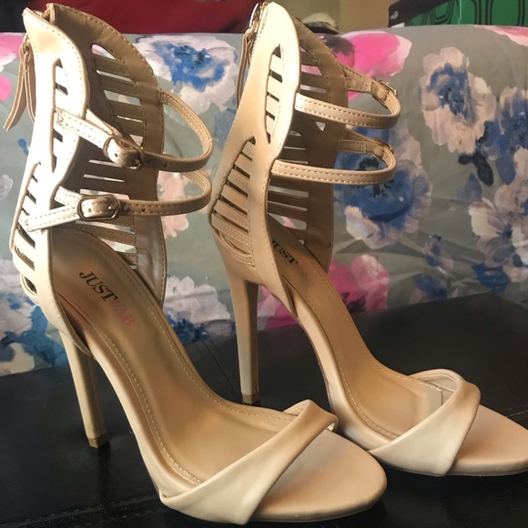 Worn once! - Picture 1 of 3